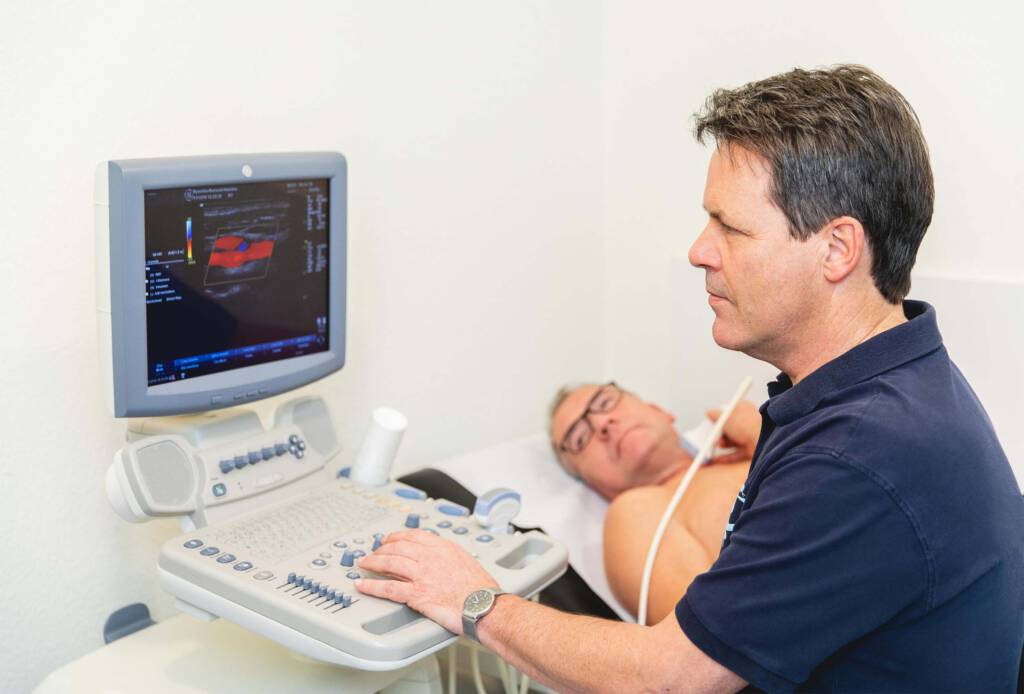 Dr. Heimbach, Sonographie Sonographie Behandlung mit Dr. Heimbach und Patient